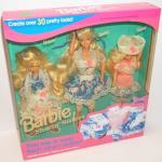 Mattel - Barbie - Sharin' Sisters Gift Set with Barbie, Skipper & Stacie - кукла